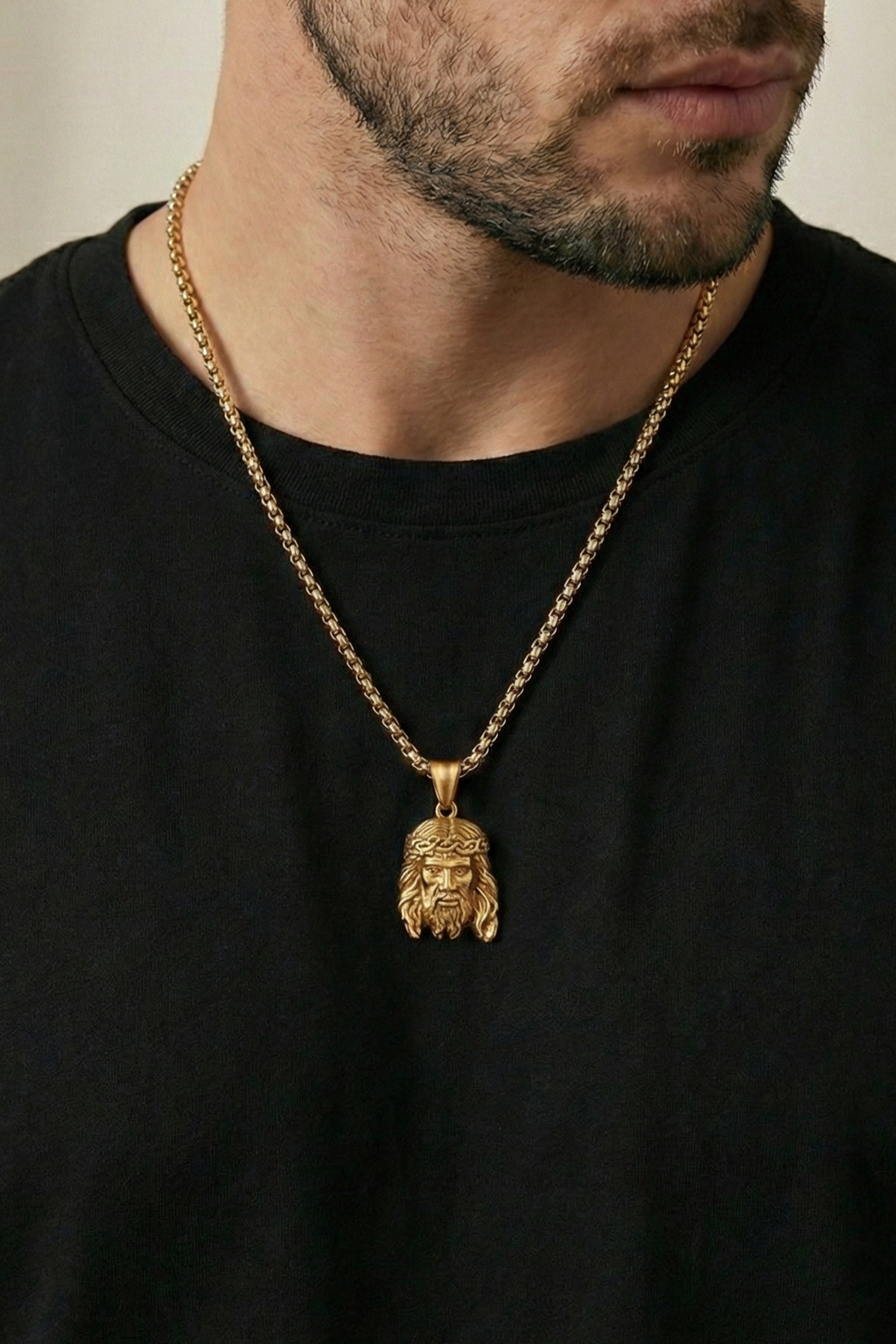 Collar Jesus5 Dorado